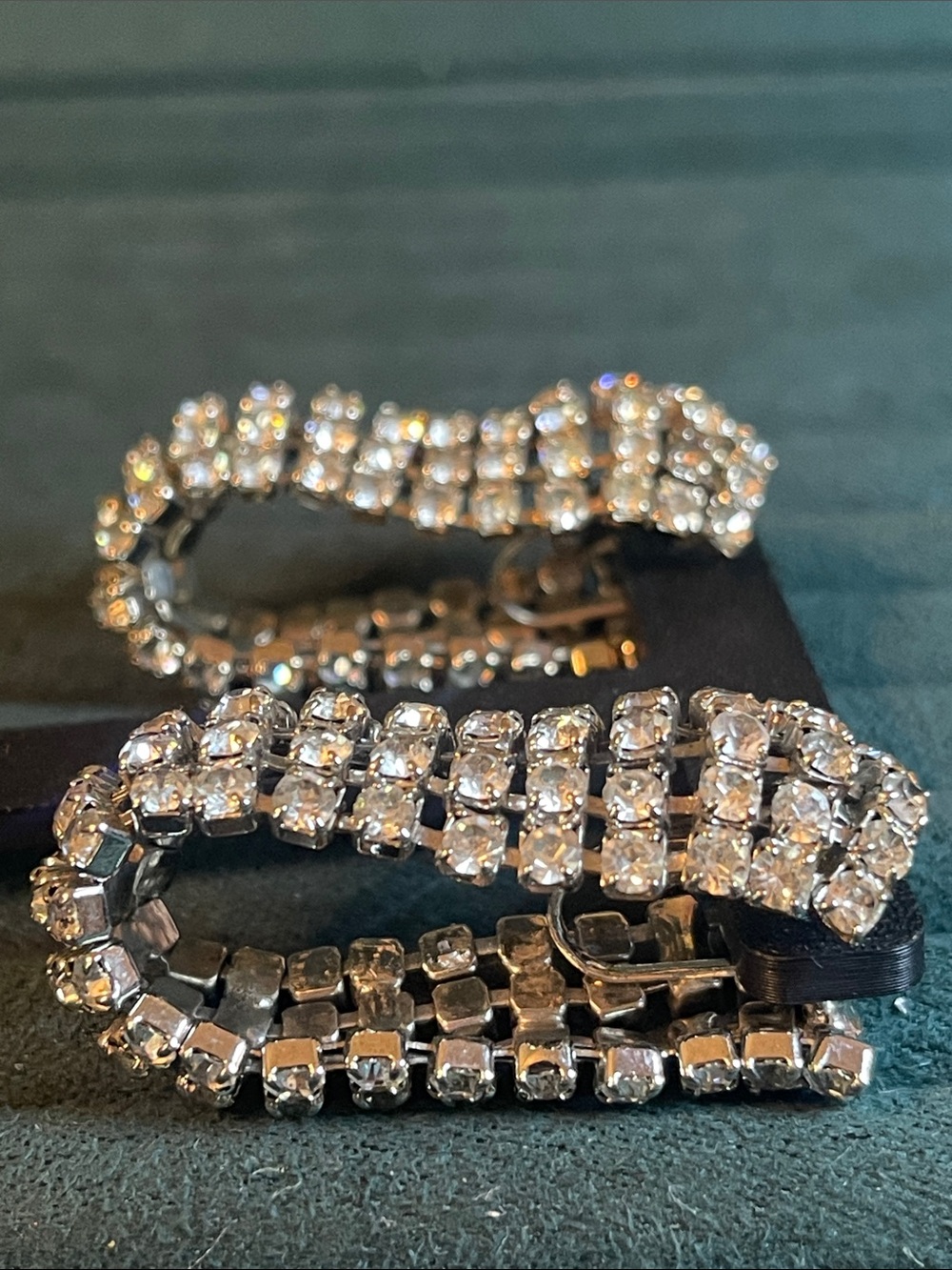 1960’s Prong-Set Rhinestone “Around the Lobe” Draped Effect Clip-On Earrings - Picture 7 of 10